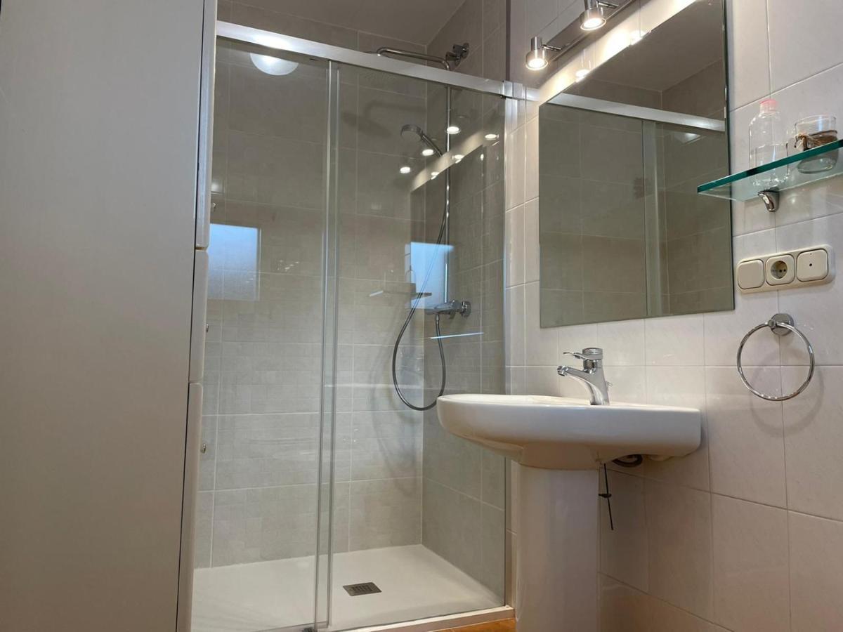 Apartamento "El Lila" - Parking Incluido Olot Buitenkant foto