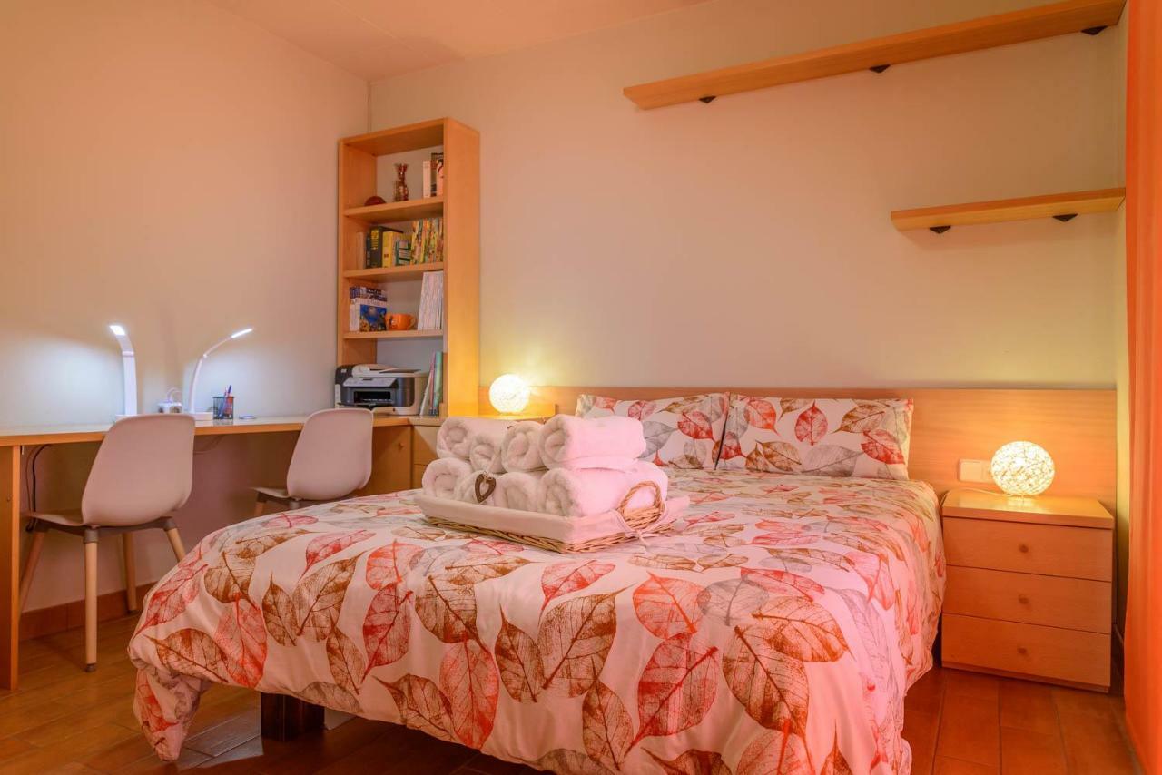 Apartamento "El Lila" - Parking Incluido Olot Buitenkant foto